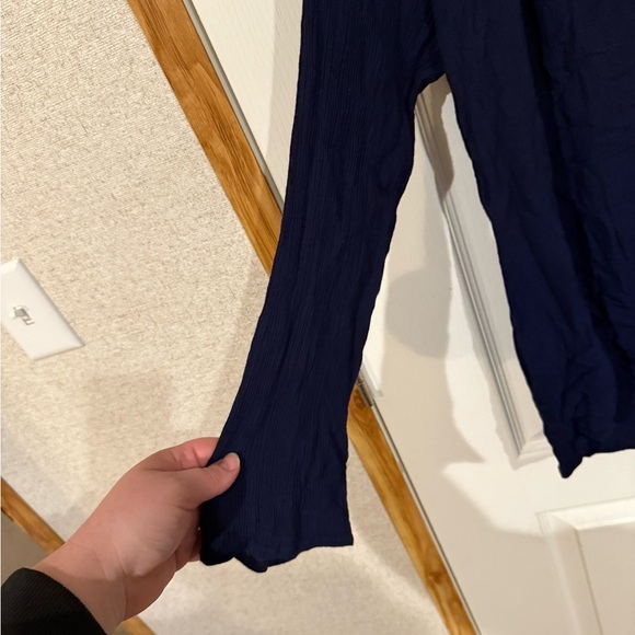 Signature Studio Navy Blouse with beautiful Trim - Picture 2 of 4